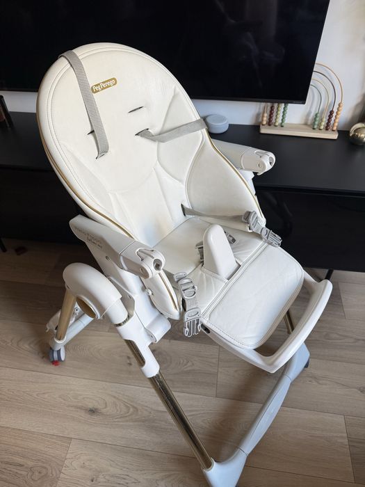 Krzeselko do karmienia Peg perego