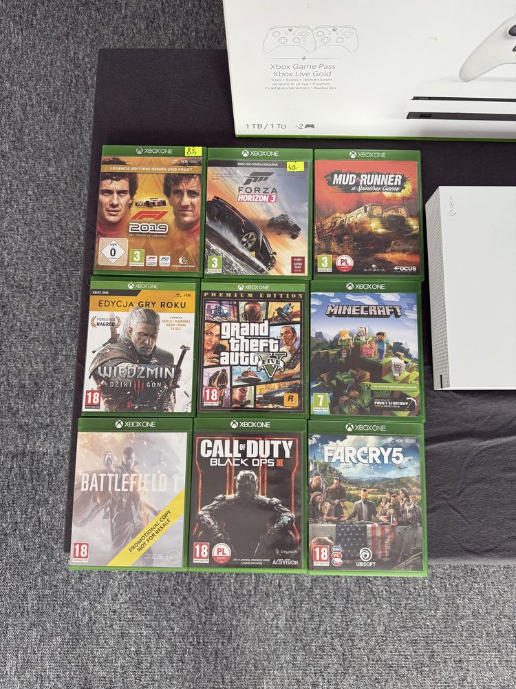 Xbox One S 1Tb dwa pady 9 gier stan idealny