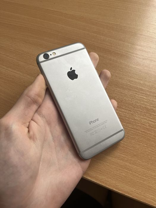 Apple Iphone 6 16 GB Space Gray в доброму стані