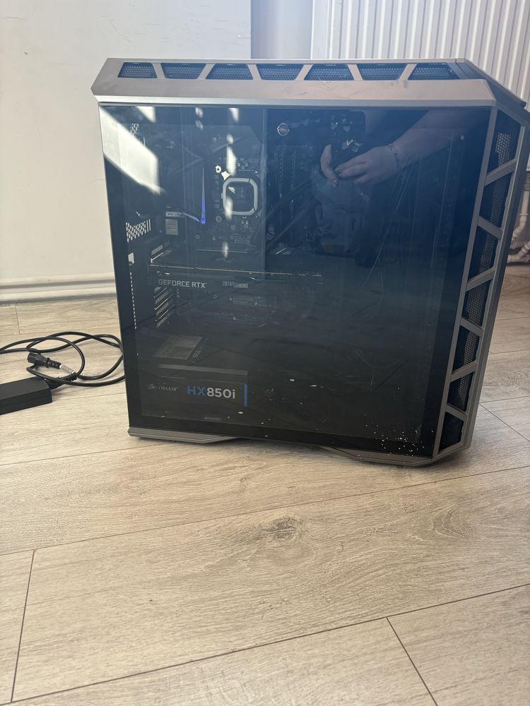 Sprzedam komputer intercor I7 9700k