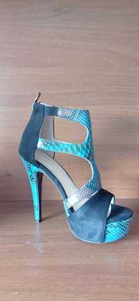 Buty firmy Dee Zee rozmiar 37