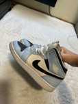Air Jordan 1 mid ice blue