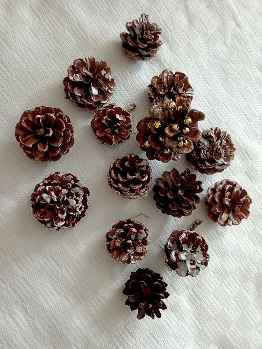 Bombki i inne dekoracje świąteczne