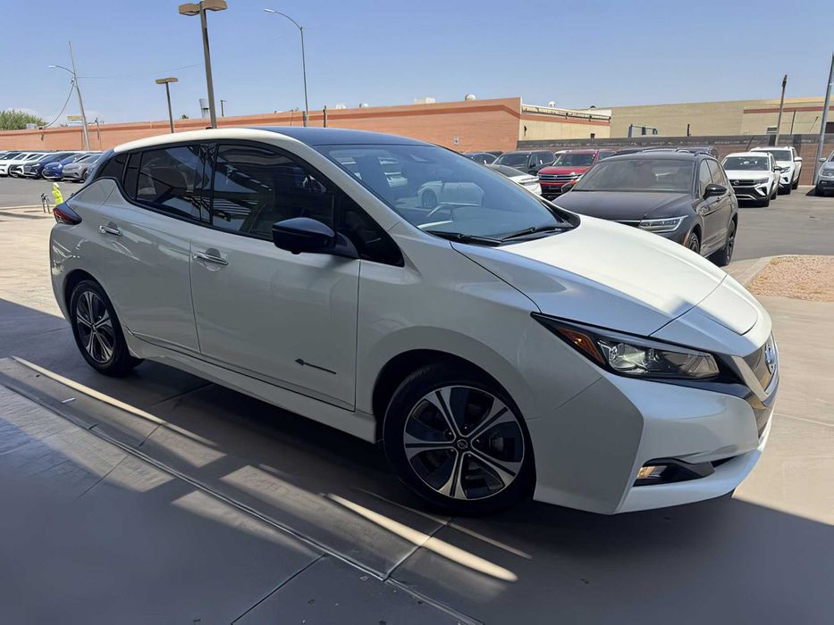 Nissan LEAF      2019
