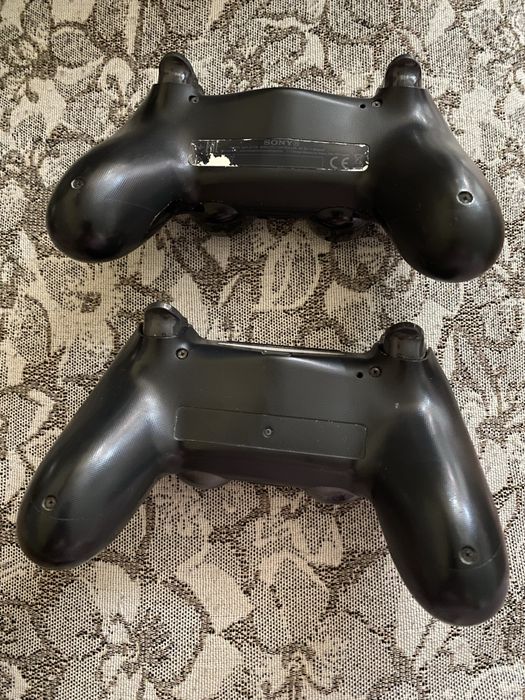Игровой джостик на ps-4.