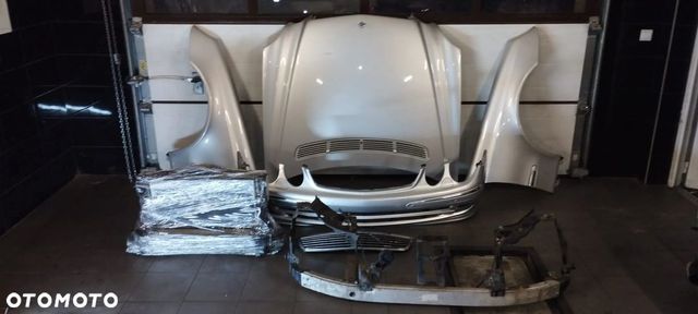 Mercedes w211 maska pokrywa silnika srebrna