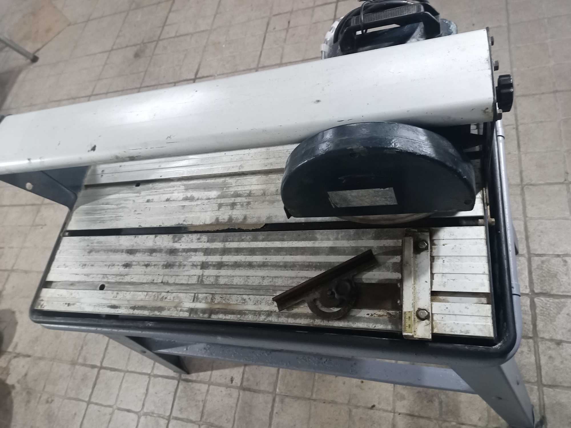 Maquina corte Cerâmico com Bancada tabuleiro água