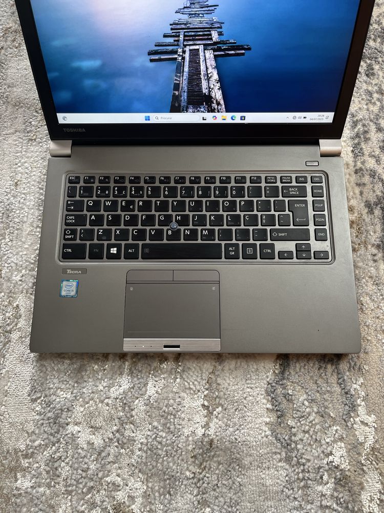 Portátil Toshiba Z40 | i5, 16GB RAM, 128GB SSD | Rápido e Compacto