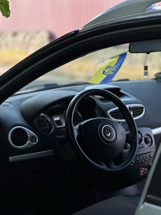 Продам Renault Clio 3