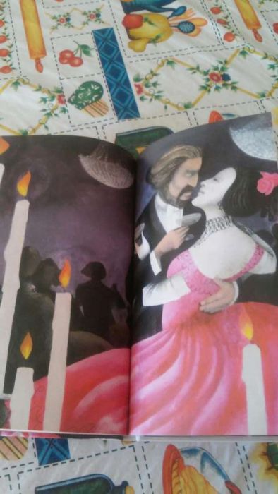 Verdi la triviata...livro em grego