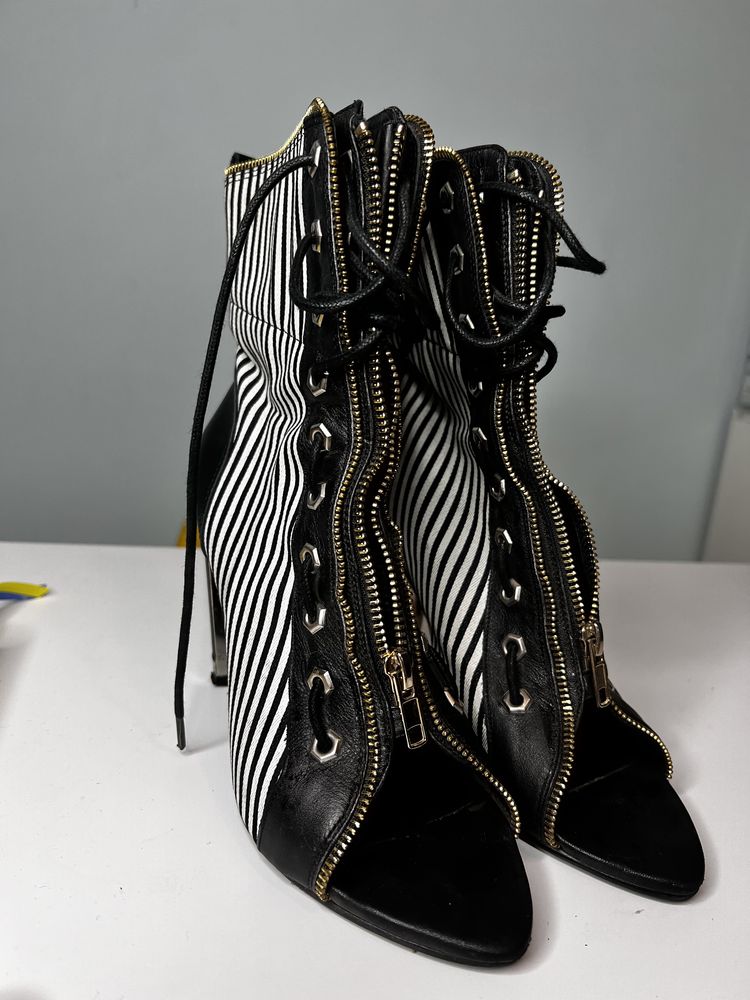 Ботильони Alexander Wang