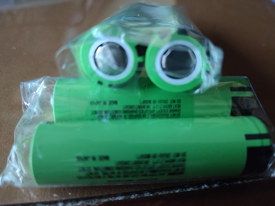 2x Bateria / Pilha  NCR 18650B recarregável