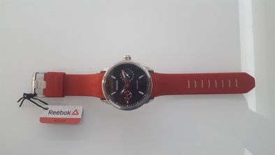 Vendo relógio quartz silicone Reebok Flashline multi novo,sem garantia