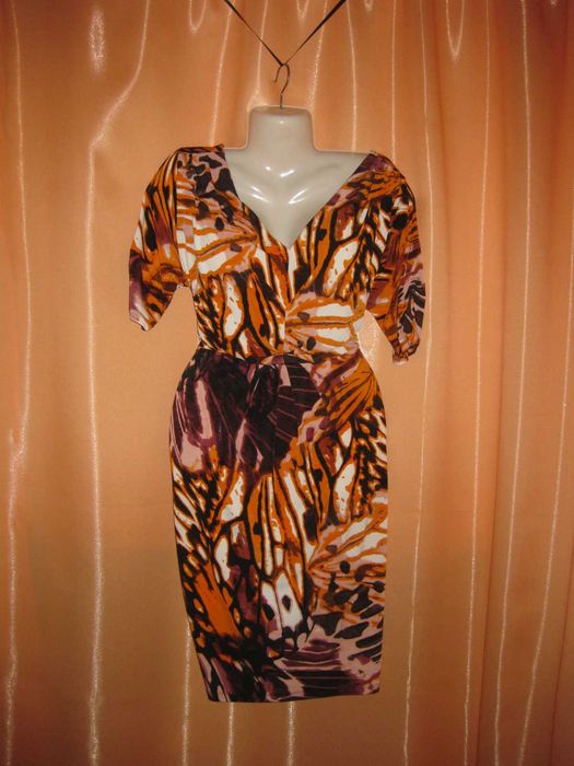 супер еластична зручна силуетна сукня в рубчик 18UK M&S великий розмір