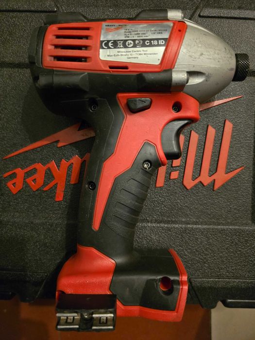 Maquina de impacto Milwaukee