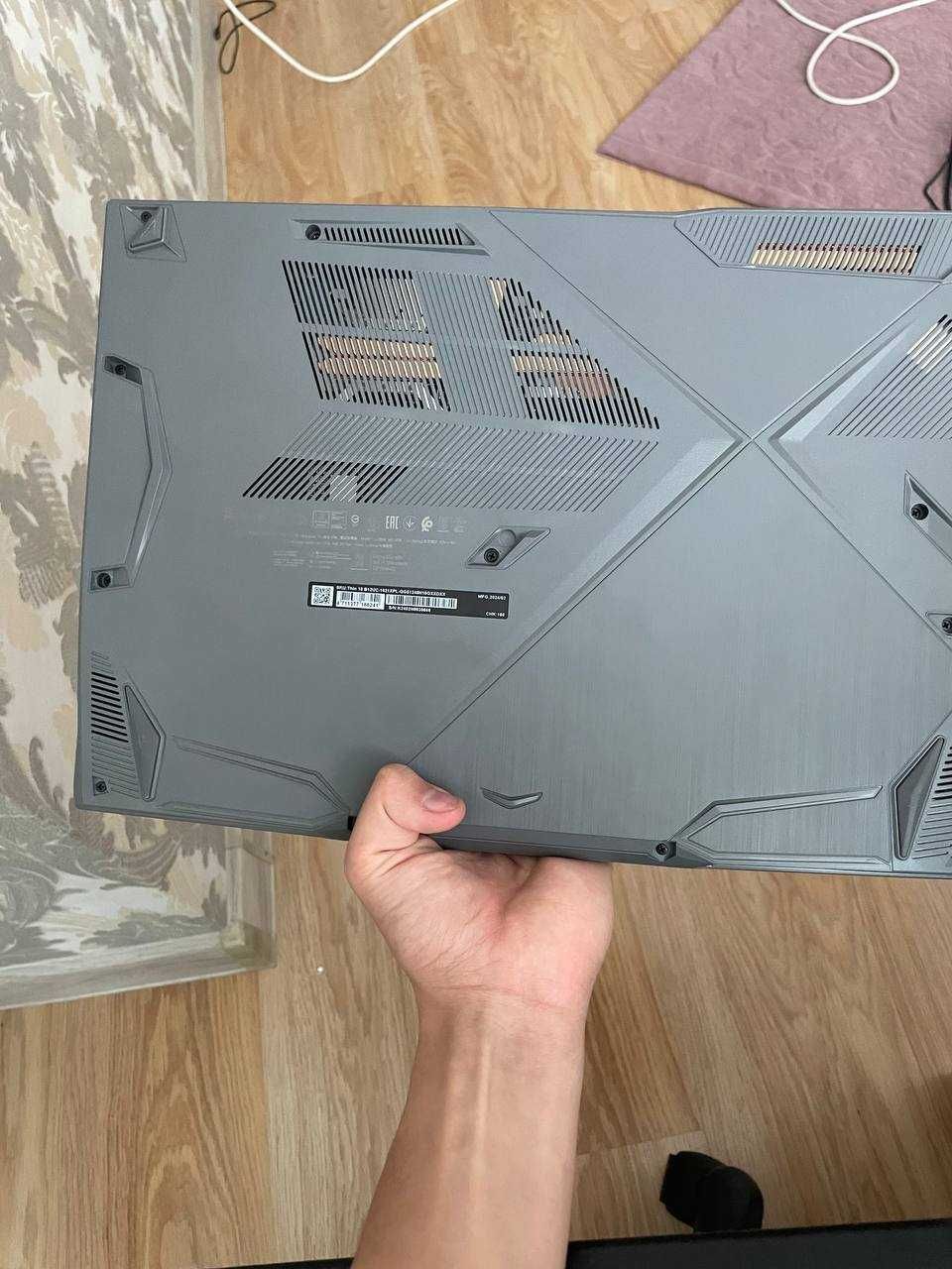 laptop Msi thin 15