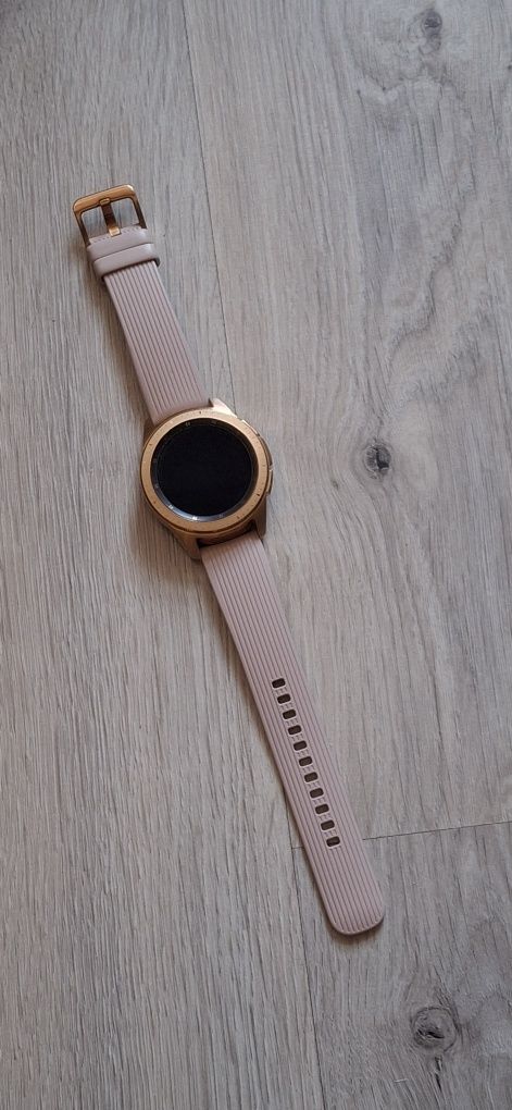 Продам годинник Samsung Galaxy watch SM-R810gold