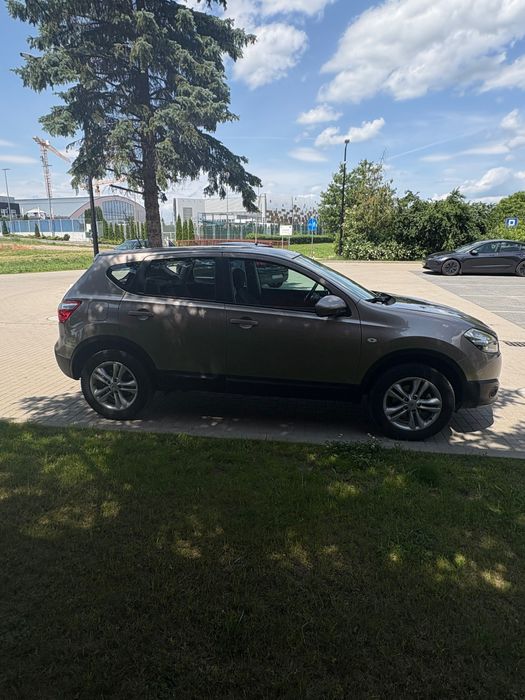 Nissan Qashqai 1,6 benzyna 2012 rok