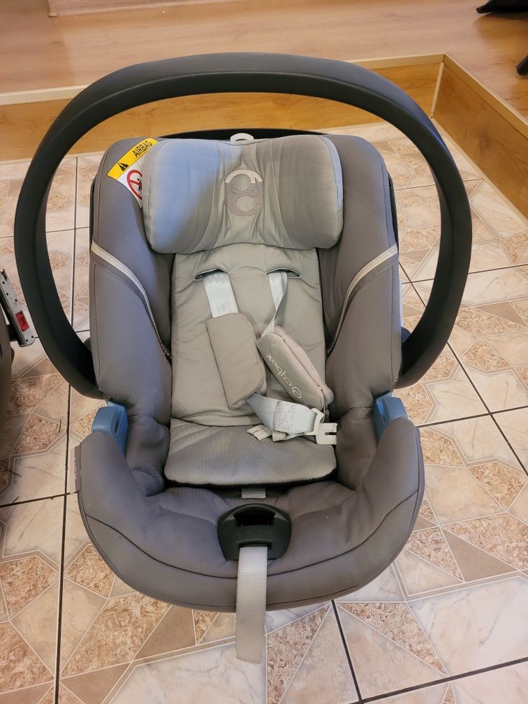 Fotelik samochodowy z baza isofix Cybex Aton5