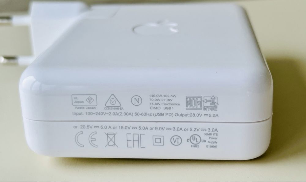 Оригінальний 140W блок живлення А2452 для Макбук MacBook Pro