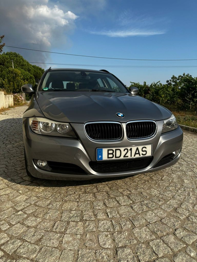 BMW série 3 touring - 318d 2012