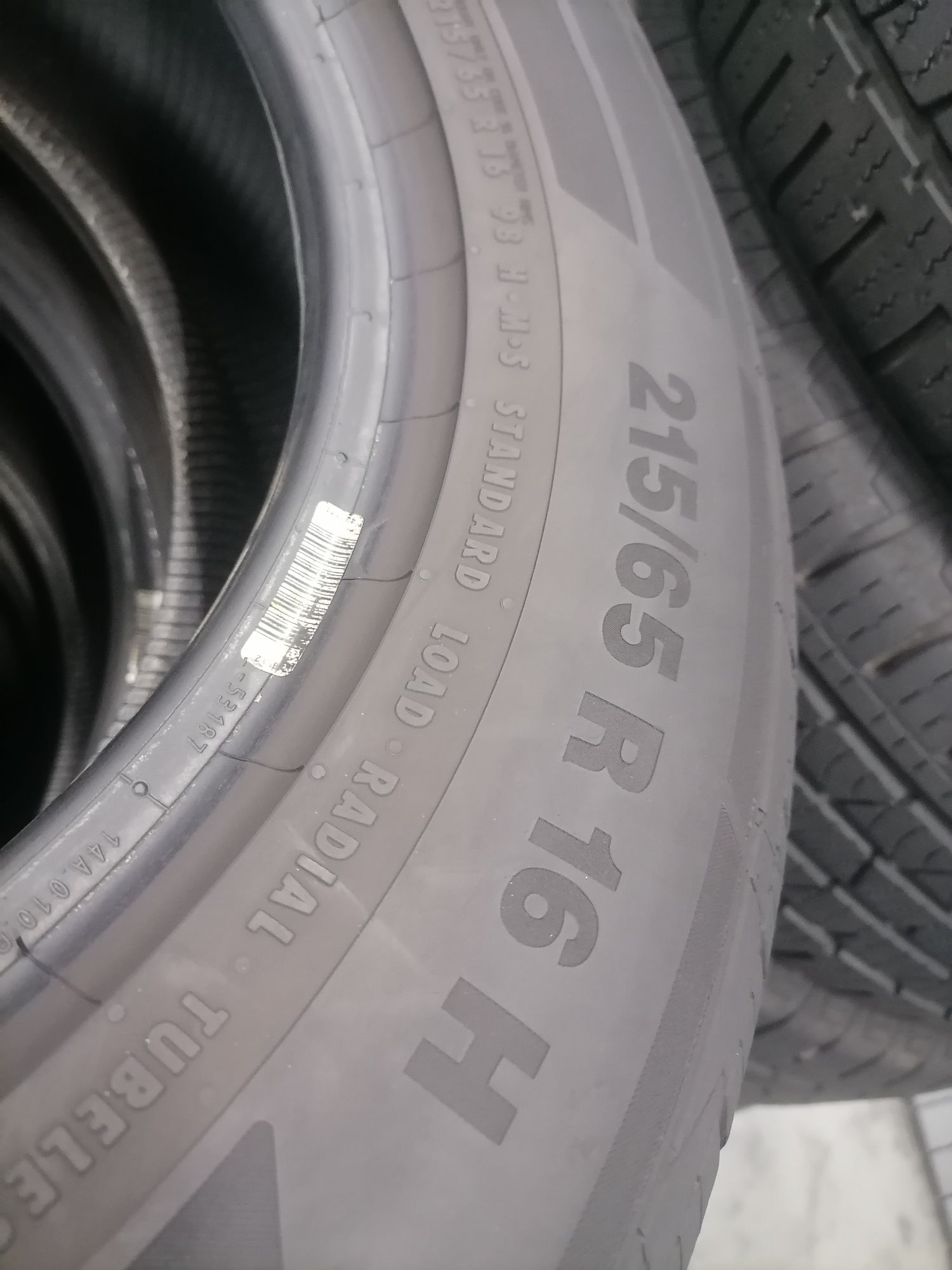 Шини БВ 215/65 R16 CONTINENTAL Cross Contact LX2 Склад