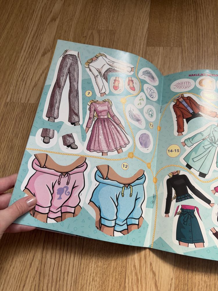 Książka dla dzieci dziewczynek do zabawy Barbie moda