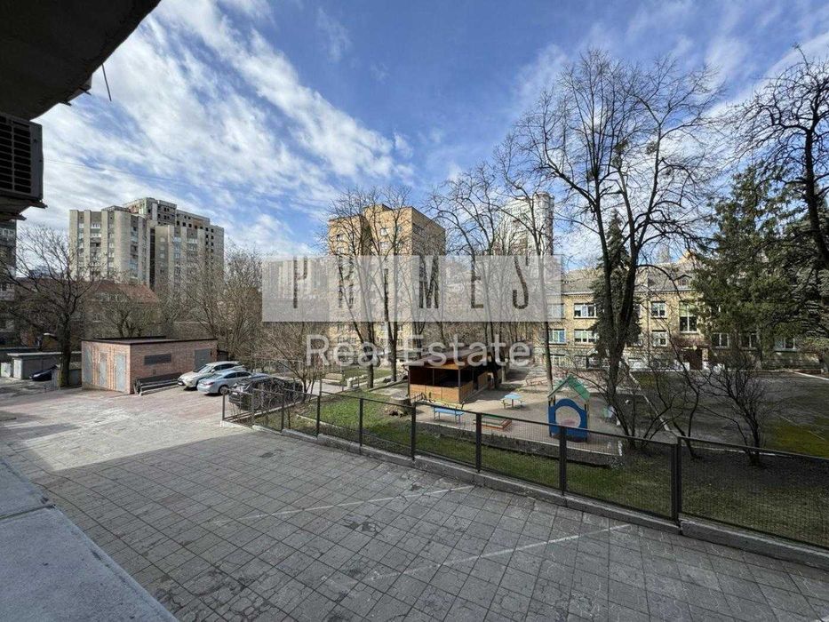 Продаж офісного приміщення 150м2 вул Кониського Тургеневская 28-30А