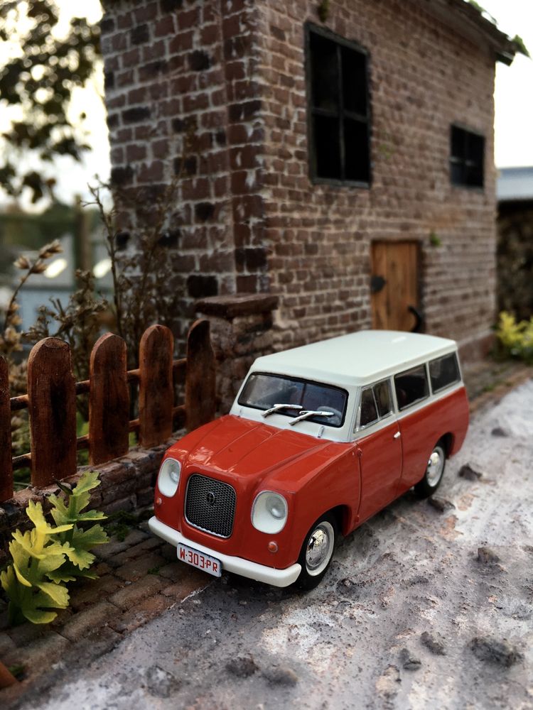 Czasopismo- SYRENA MIKROBUS-Legendy FSO,auta PRL,model