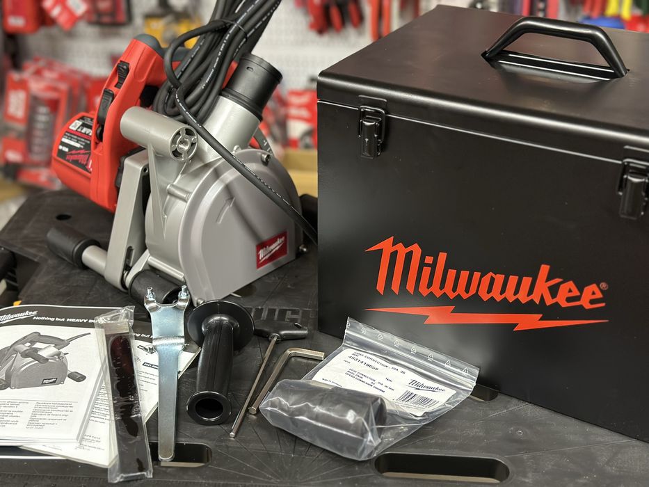 Штроборіз, штроборез MILWAUKEE WCS 45/M 4933383350 + диск 2шт.