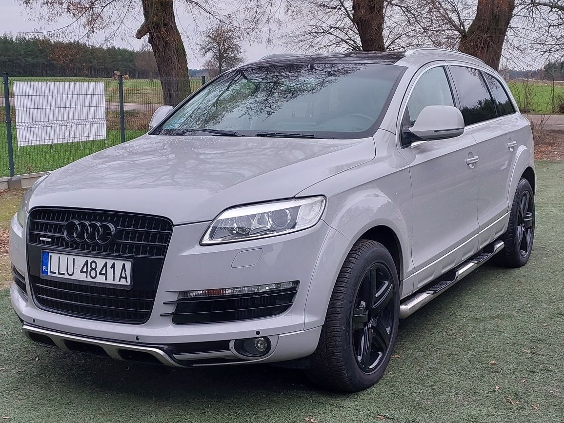 Audi Q7 4.2 TDI  7 miejsc