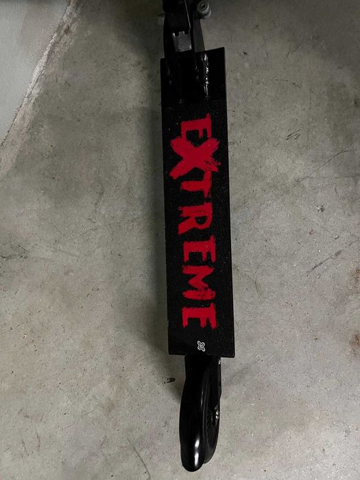 Trotinete de criança, como nova