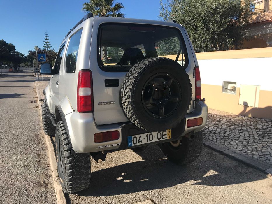 SUZUKI JIMNY customizado para off-road