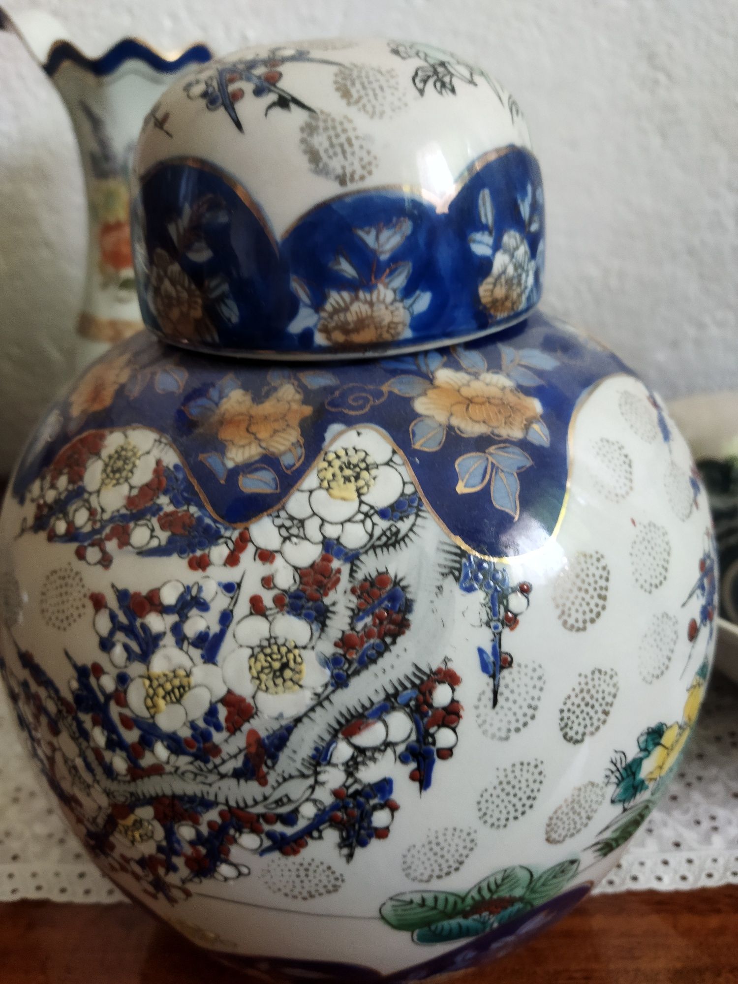 Pote de cerâmica tipo chinês