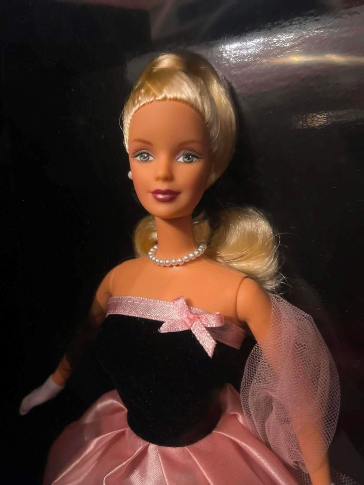 tytuł : Piękna Barbie seria Timeless Silhouette Collectors 2000 Mattel