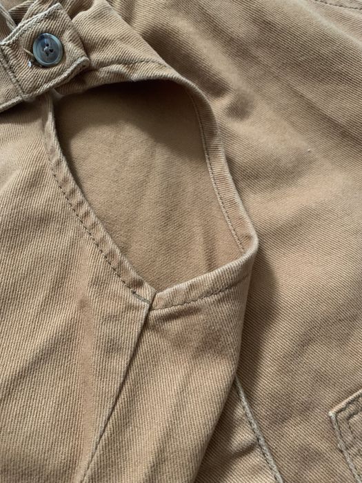 pomarańczowy sarafan zapinany na guziki tu