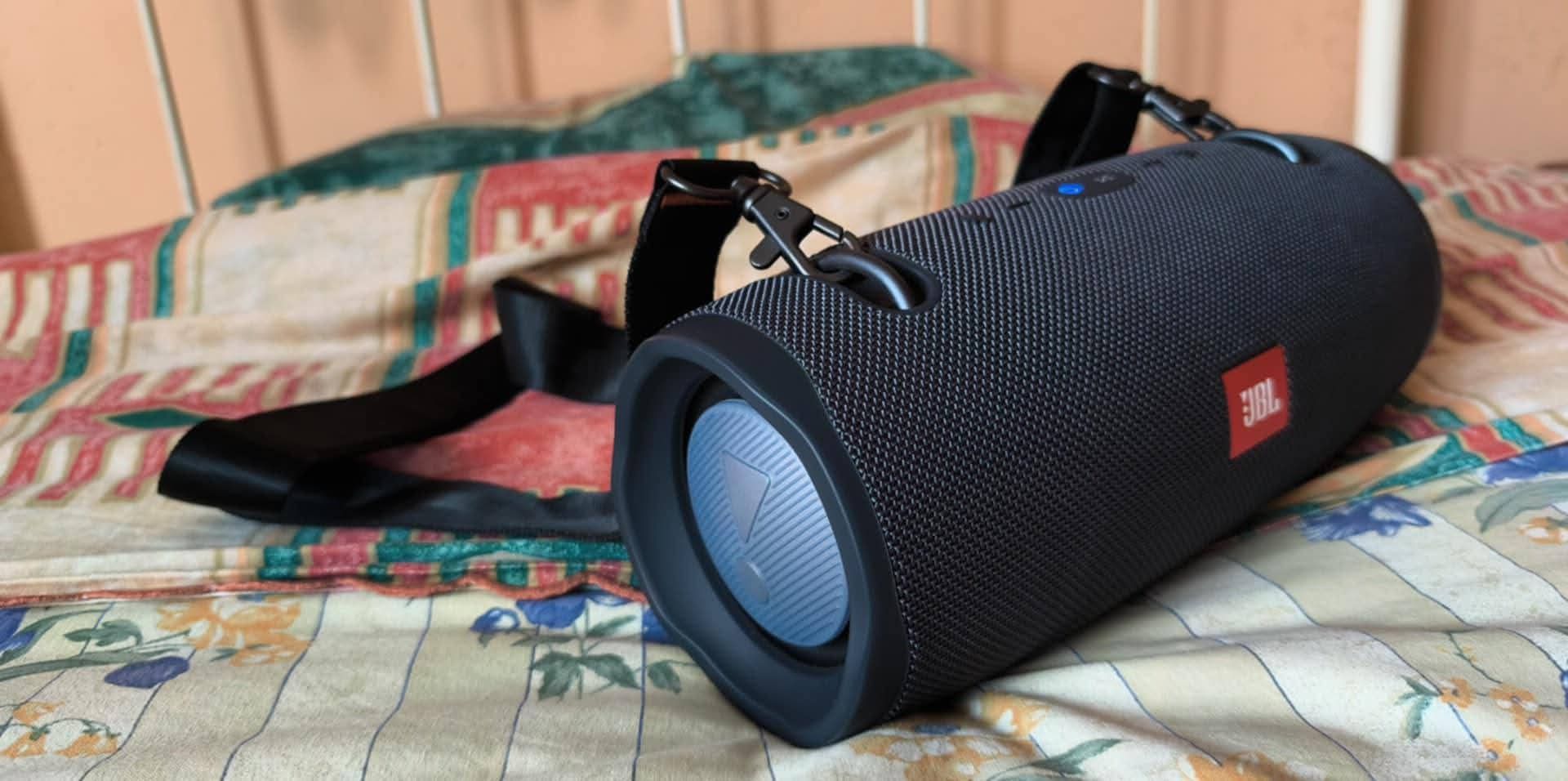 Vendo coluna da JBL extreme 2 como nova mas sem a caixa uma vez que a