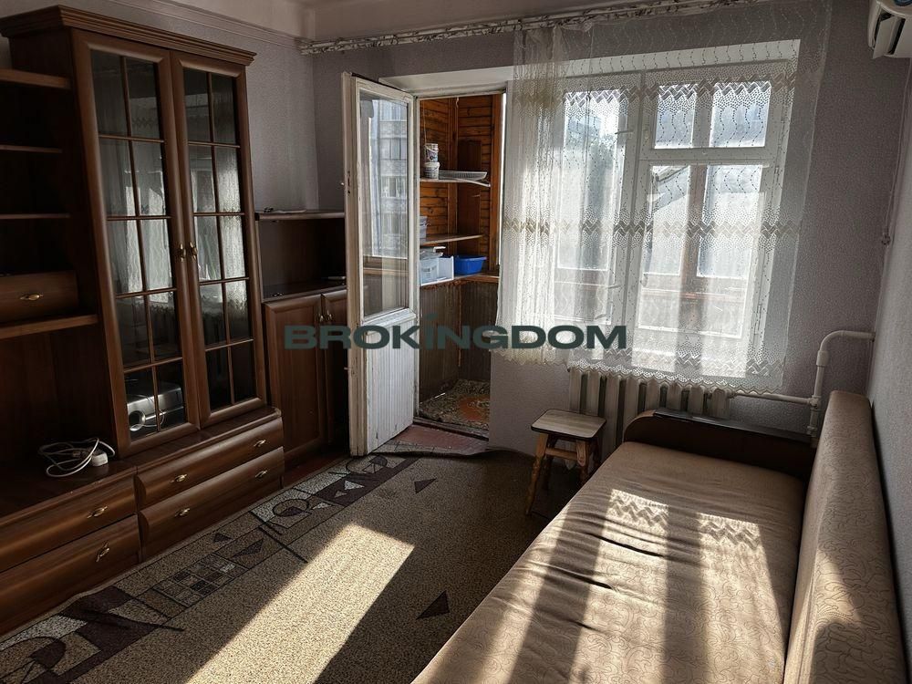 Продаж 2к  квартири Солом'янка