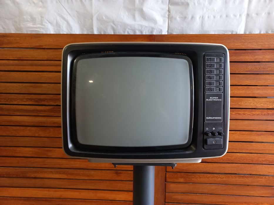 Televisão Grundig vintage