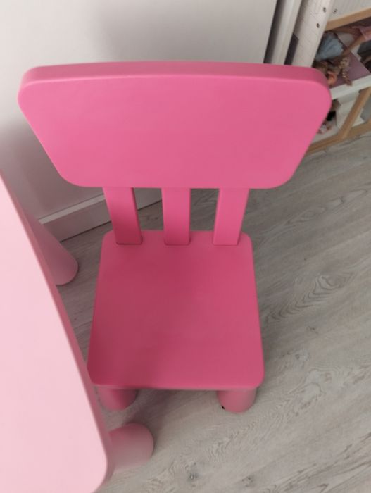 Stolik Mamut + 2 krzesełka