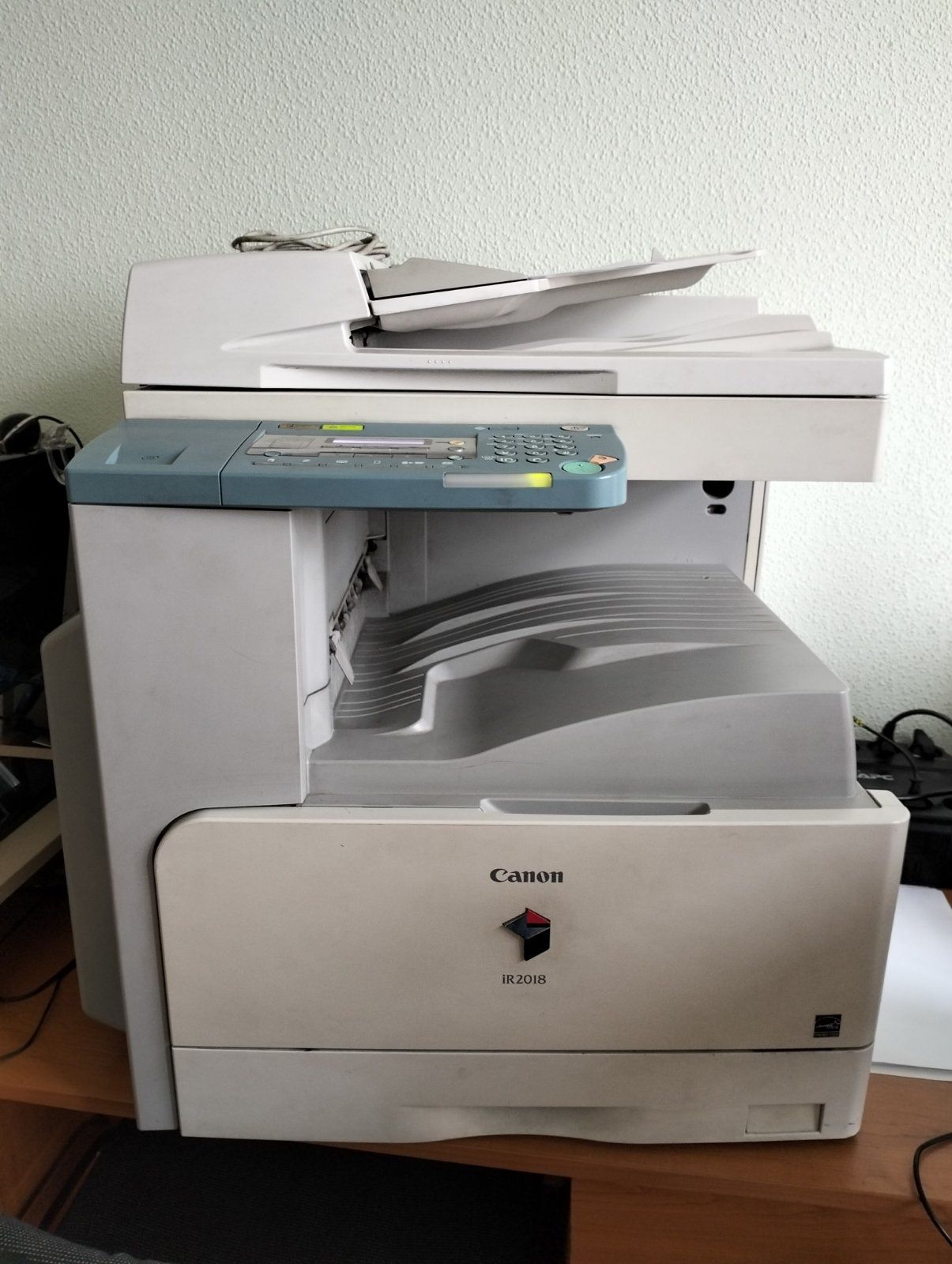 Продам МФУ Canon IR1018