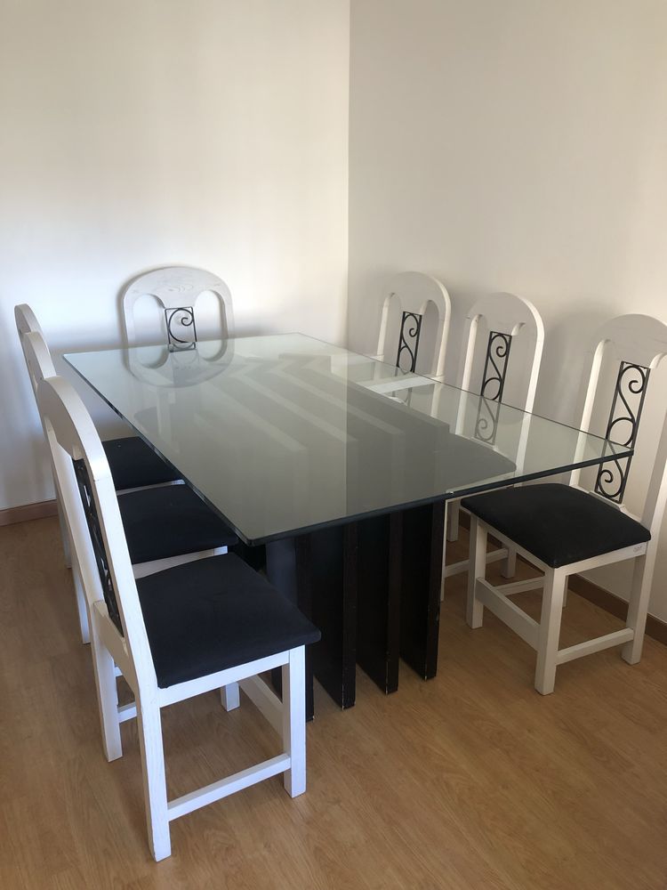 Mesa de vidro + 6 cadeiras