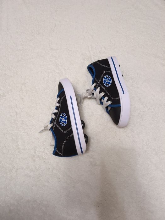 Роликові кросівки 33р. 21.см Kelly's нові
Є дві пари 34 та 33-го розмі