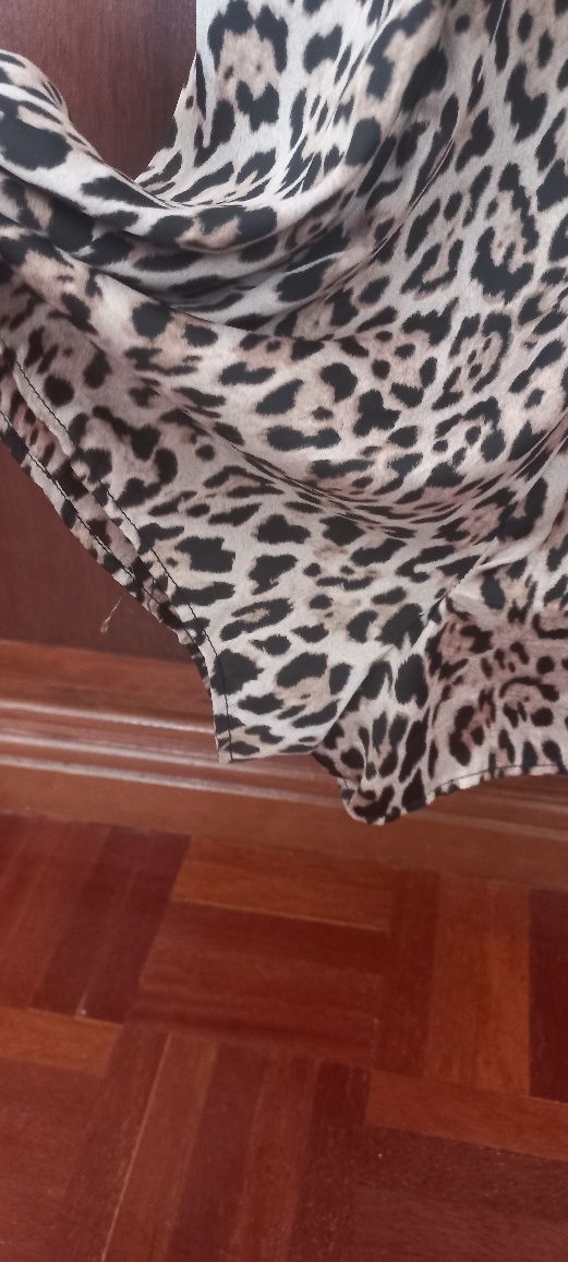 Macacão leopardo Mango