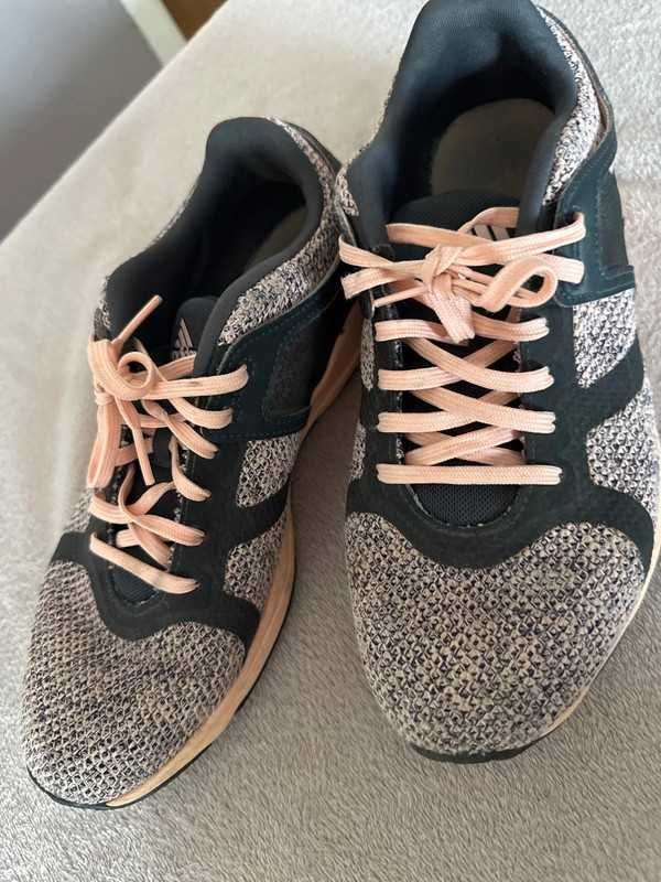 Buty adidas Cloudfoam rozm. 40 2/3 orginalne, lekkie  wygodne stan bdb