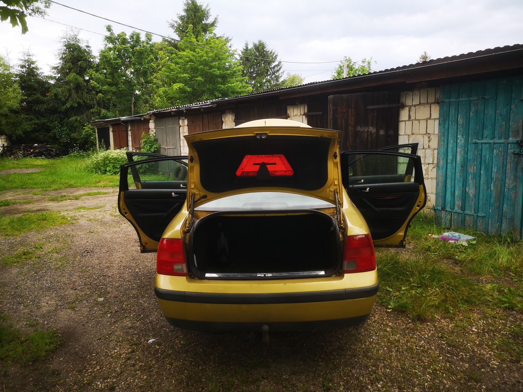Sprzedam samochód osobowy, Passat B5