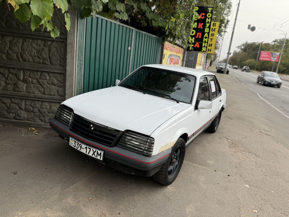 Продам авто Опель аскона