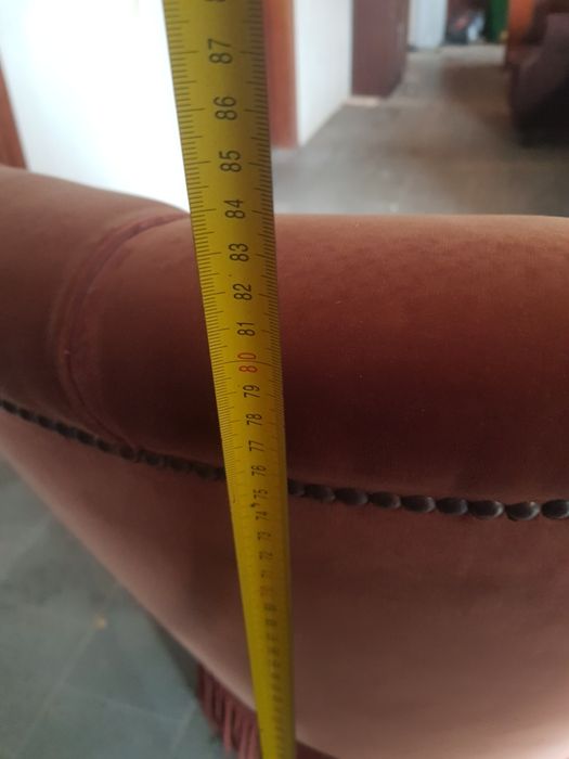 Senhorinha antiga em bom estado