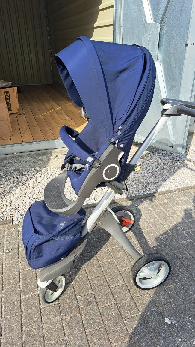 STOKKE XPLORY v4 wózek spacerowy + gondola