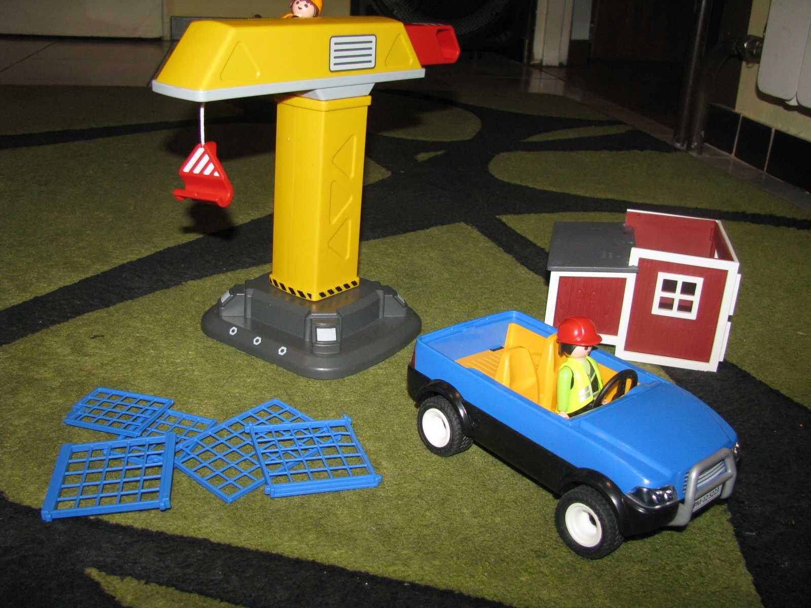 Zabawki playmobil dźwig budowlany, autko i inne